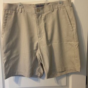 Peter Millar golf shorts size 35